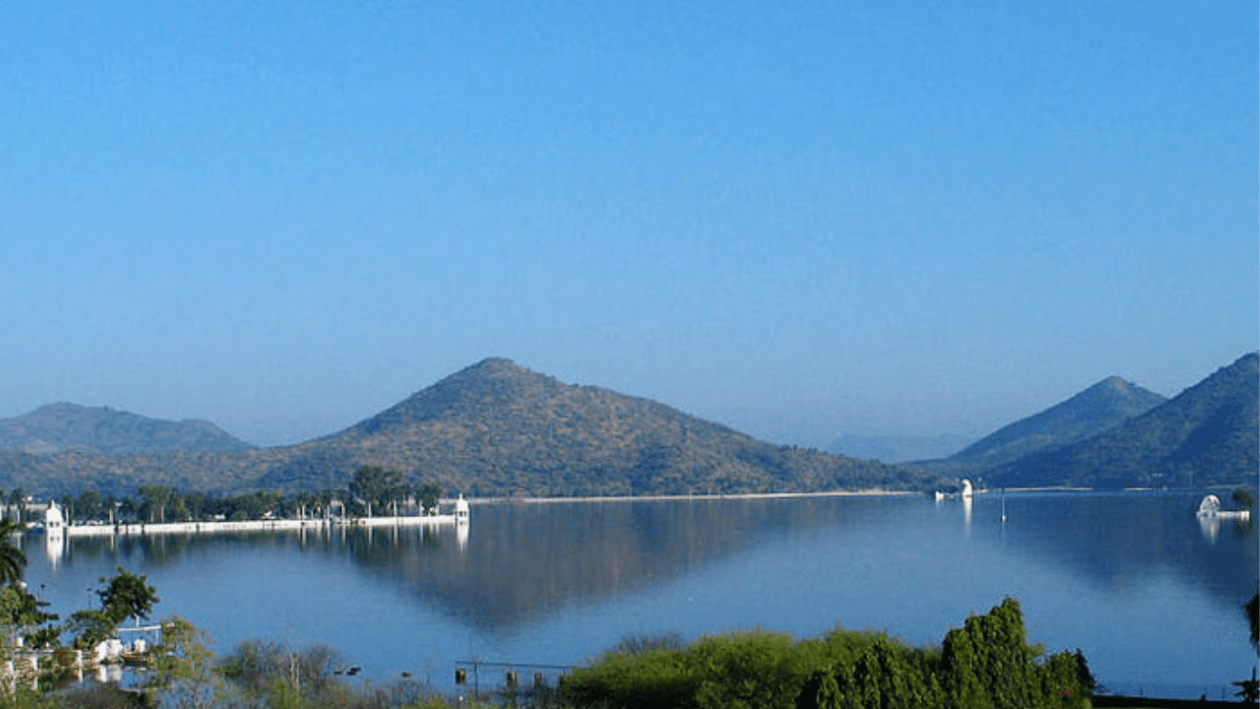 THINGS TO DO AT LAKE FATEHSAGAR IN UDAIPUR